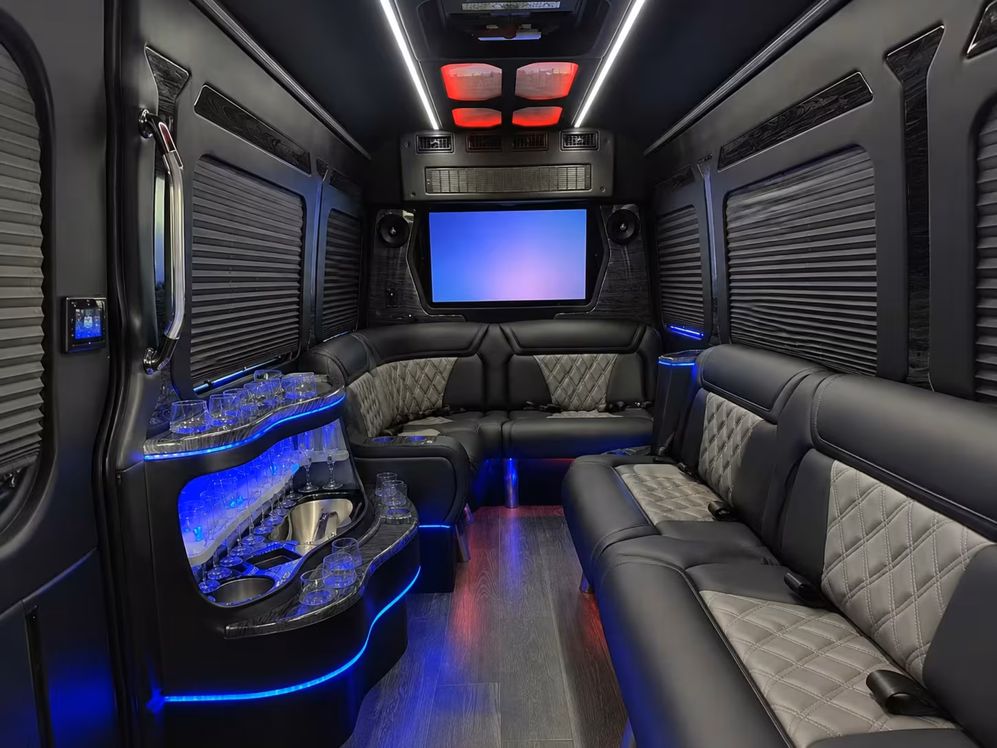 corporate group transportation to tulsa international airport